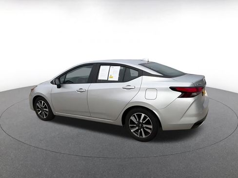 Used 2025 Nissan Versa SV FWD image 10