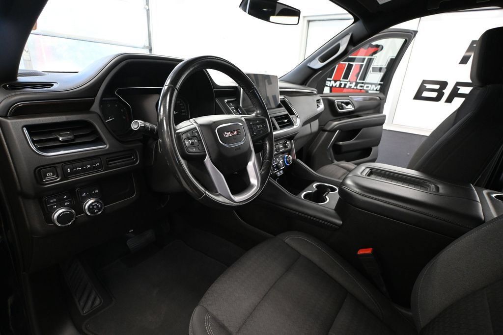Used 2021 GMC Yukon SLE AWD/4WD image 17