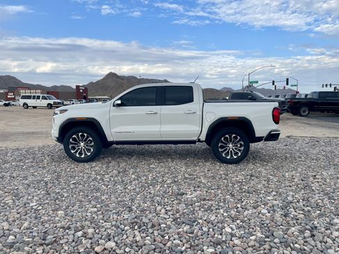 Used 2026 GMC Canyon Denali AWD/4WD image 2