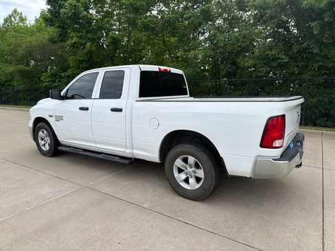Used 2019 RAM 1500 Tradesman w/ Chrome Plus Package RWD image 3