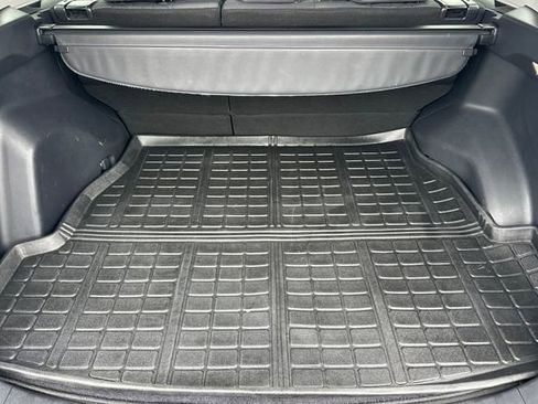 Certified 2021 Toyota RAV4 XLE w/ Convenience Package FWD image 19