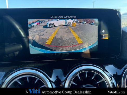 Certified 2022 Mercedes-Benz GLA 250 4MATIC image 33