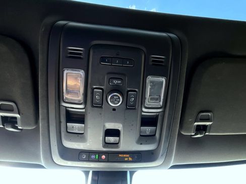 Used 2021 Chevrolet Tahoe LT AWD/4WD image 18