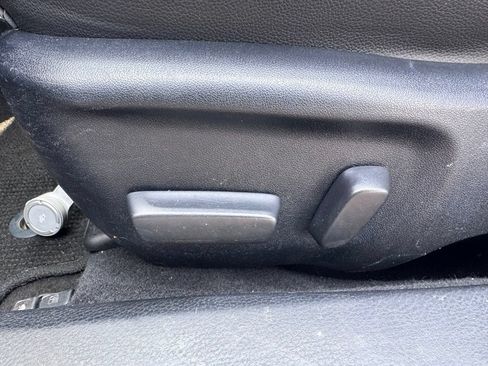 Used 2016 Toyota Corolla S Premium FWD image 22