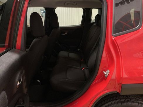 Used 2021 Jeep Renegade Sport image 21