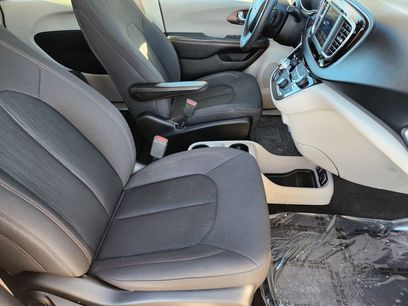 Used 2019 Chrysler Pacifica Touring