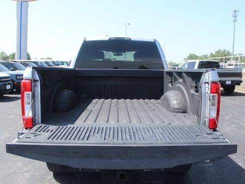 Used 2019 Ford F250 XLT AWD/4WD image 16