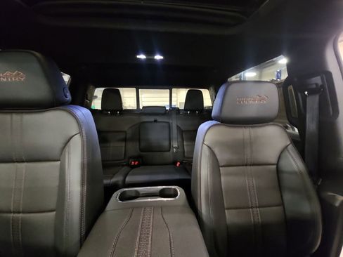 Certified 2025 Chevrolet Silverado 1500 High Country AWD/4WD image 35