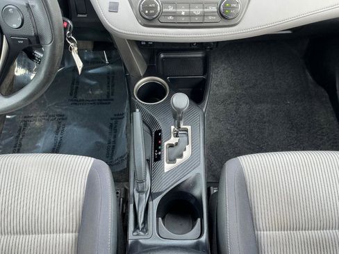 Used 2013 Toyota RAV4 XLE image 18