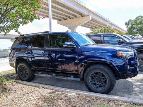 Certified 2023 Toyota 4Runner SR5 Premium w/ Moonroof Package RWD image 7