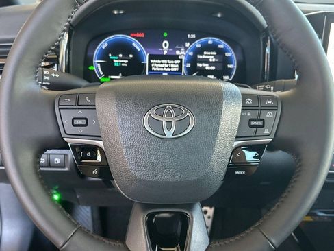 Used 2026 Toyota Camry XSE FWD image 11