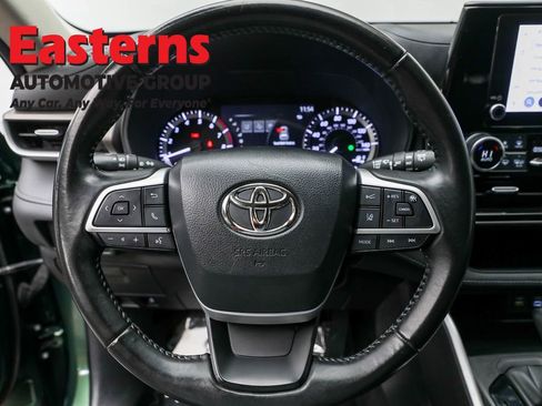 Used 2023 Toyota Highlander LE image 10