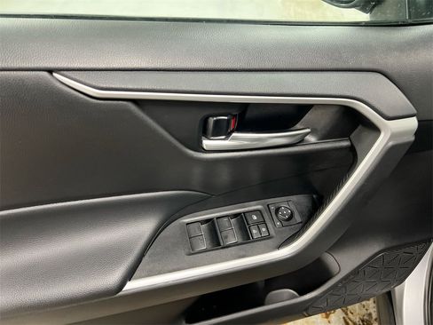 Used 2024 Toyota RAV4 XLE image 21