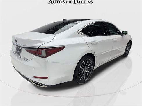 Used 2022 Lexus ES 350 w/ Premium Package image 9