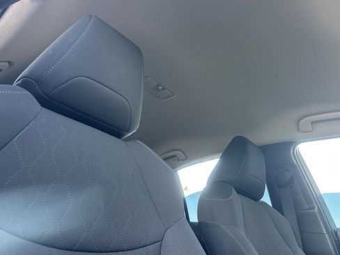 Used 2020 Toyota Corolla LE image 17