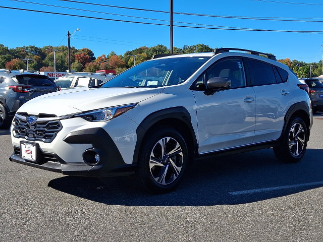 Used 2025 Subaru Crosstrek 2.5i Premium AWD/4WD image 3