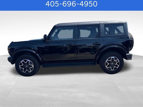 Used 2025 Ford Bronco Outer Banks AWD/4WD image 2