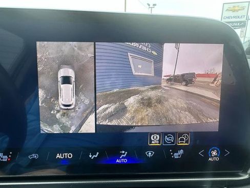 New 2026 Chevrolet Equinox EV LT w/ Comfort Package AWD/4WD image 32