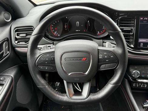 Used 2025 Dodge Durango GT AWD/4WD image 17