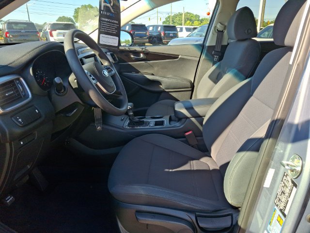 Used 2020 Kia Sorento FWD V6 image 13