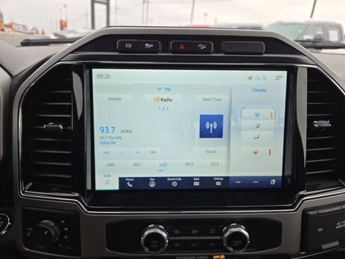 Used 2022 Ford F250 Lariat w/ Black Appearance Package image 19