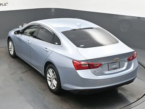 Used 2017 Chevrolet Malibu LT FWD image 38