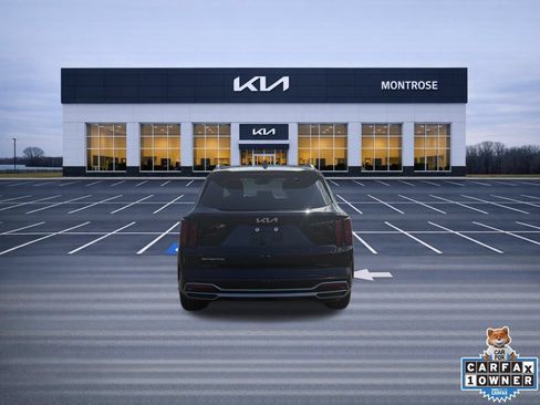 Used 2023 Kia Sorento S FWD image 7
