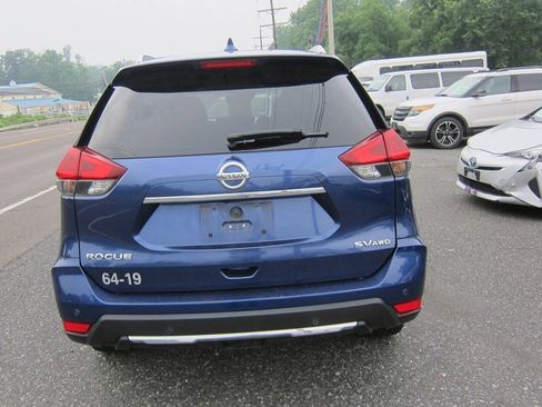 Used 2019 Nissan Rogue SV AWD/4WD image 4