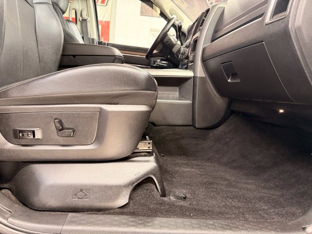 Used 2018 RAM 2500 Laramie w/ Sport Appearance Group AWD/4WD image 30