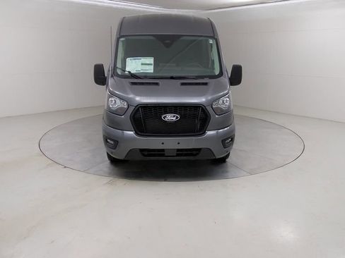 New 2026 Ford Transit 250 148 Medium Roof RWD image 9