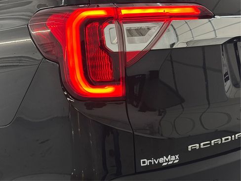 Used 2022 GMC Acadia SLE image 34