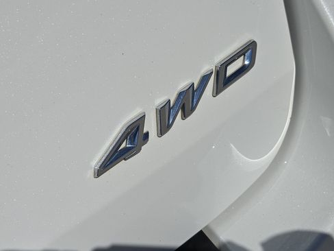 Used 2022 Ford Explorer Limited w/ Equipment Group 301A image 11