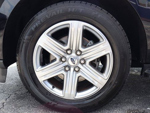 Used 2019 Ford Expedition XLT w/ Equipment Group 202A RWD image 27