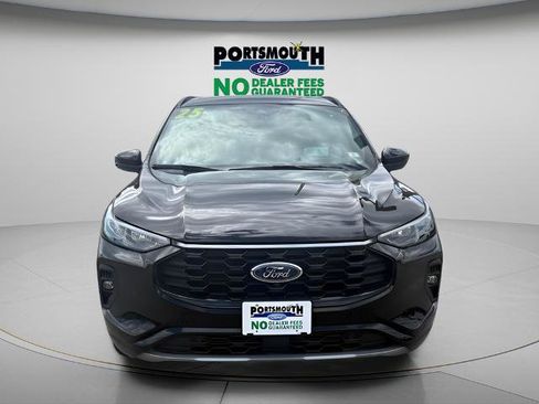 Certified 2025 Ford Escape ST-Line Elite w/ Premium Technology Package AWD/4WD image 10