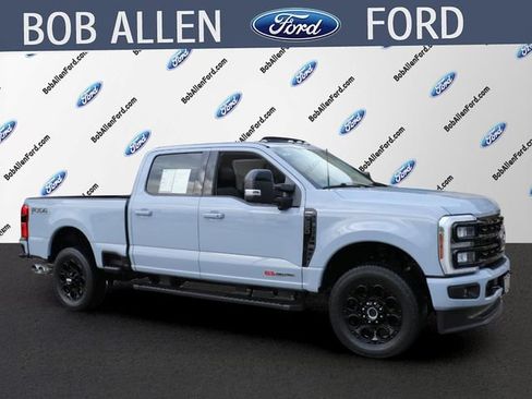 Used 2024 Ford F250 Lariat w/ Lariat Ultimate Package AWD/4WD image 2