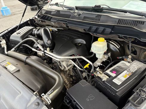 Used 2014 RAM 1500 4x4 Crew Cab w/ Protection Group image 27