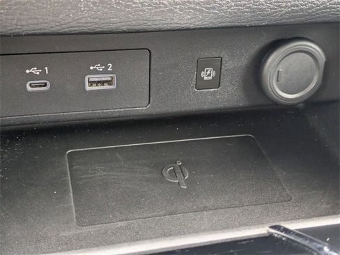 Used 2023 Mitsubishi Outlander SE image 28