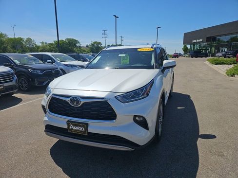 Used 2020 Toyota Highlander Platinum AWD/4WD image 1