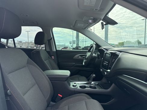 Used 2020 Chevrolet Traverse LS FWD image 7
