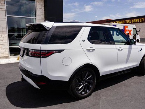 Used 2022 Land Rover Discovery S R-Dynamic AWD/4WD image 5
