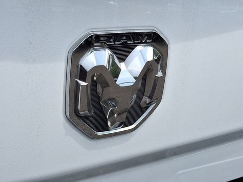 Used 2022 RAM 2500 Laramie AWD/4WD image 9
