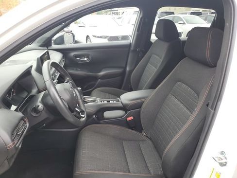 Used 2024 Honda HR-V Sport image 16