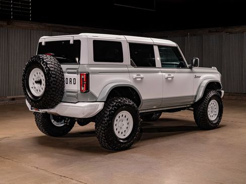 Used 2023 Ford Bronco Heritage Edition AWD/4WD image 10