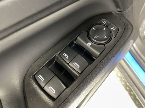 Used 2024 Chevrolet Equinox LT image 13