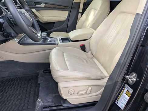 Used 2018 Audi Q5 2.0T Premium Plus w/ Premium Plus Package image 12