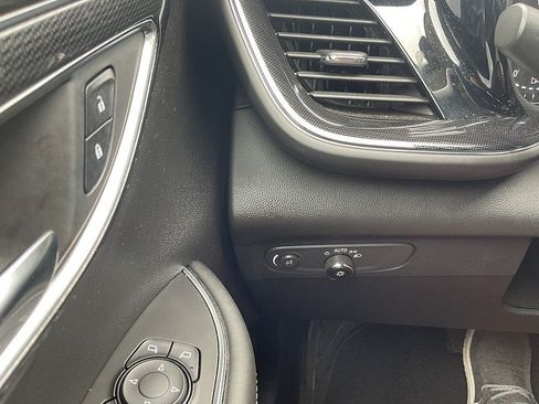 Used 2023 Buick Envision Essence AWD/4WD image 24