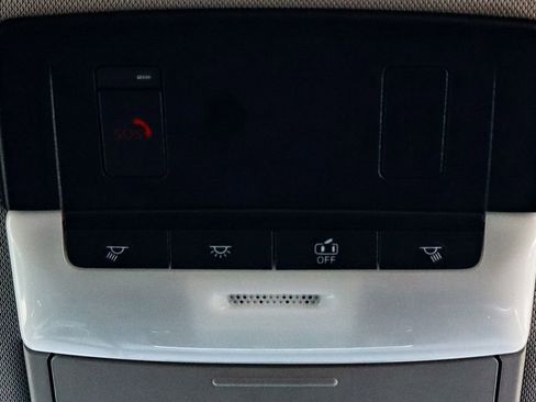 Used 2024 Nissan Rogue SV image 19