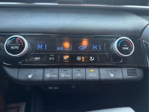 Used 2021 Hyundai Elantra Blue w/ Preferred Accessory Package FWD image 37