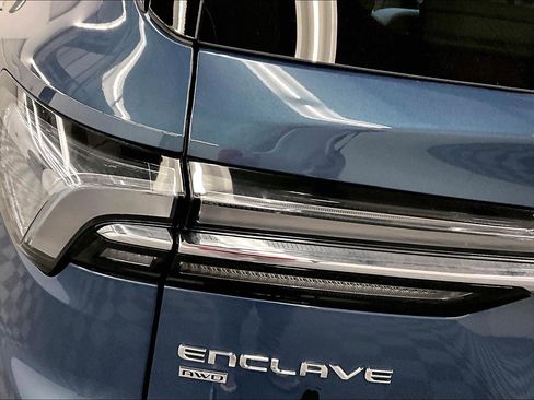 Used 2025 Buick Enclave Avenir w/ Super Cruise Package AWD/4WD image 37