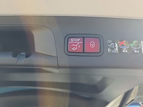 New 2026 Mercedes-Benz GLS 450 4MATIC image 13